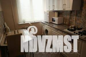 2-к квартира, посуточно, 50м2, 3/9 этаж