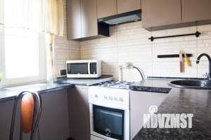 1-к квартира, посуточно, 40м2, 5/5 этаж