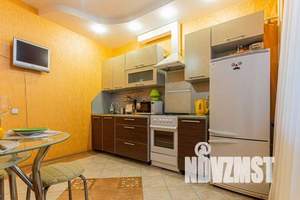 1-к квартира, посуточно, 40м2, 6/9 этаж