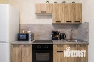 1-к квартира, посуточно, 38м2, 4/10 этаж