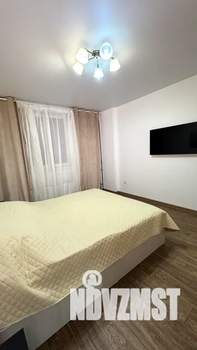 1-к квартира, посуточно, 43м2, 1/14 этаж