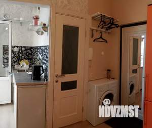 Студия квартира, посуточно, 14м2, 5/6 этаж