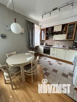 2-к квартира, посуточно, 68м2, 2/5 этаж