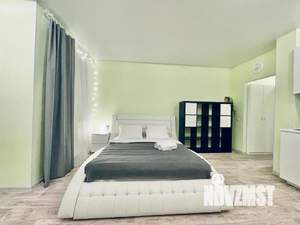 Студия квартира, посуточно, 33м2, 16/25 этаж
