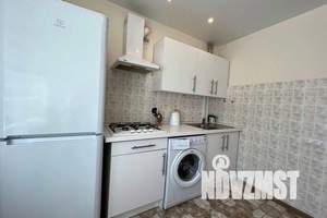 1-к квартира, посуточно, 43м2, 6/9 этаж