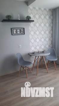 Студия квартира, посуточно, 17м2, 5/10 этаж