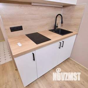 Студия квартира, посуточно, 18м2, 1/6 этаж