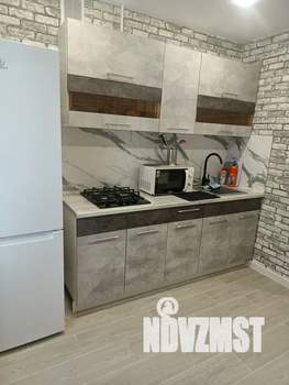 1-к квартира, посуточно, 32м2, 1/10 этаж