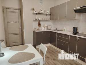 1-к квартира, посуточно, 38м2, 8/18 этаж