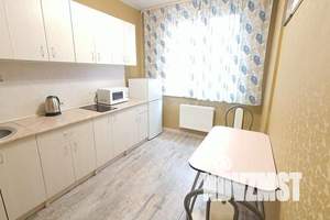 1-к квартира, посуточно, 42м2, 1/24 этаж