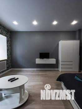 1-к квартира, посуточно, 42м2, 1/3 этаж