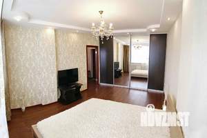 1-к квартира, посуточно, 38м2, 11/16 этаж