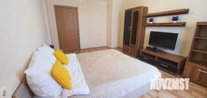 1-к квартира, посуточно, 39м2, 8/19 этаж