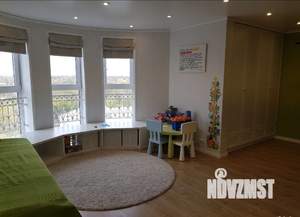 3-к квартира, на длительный срок, 112м2, 10/10 этаж