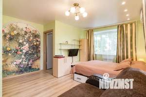 1-к квартира, посуточно, 35м2, 4/5 этаж