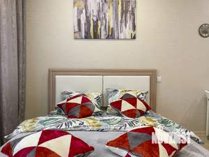 Студия квартира, посуточно, 30м2, 20/25 этаж