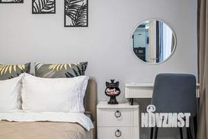 Студия квартира, посуточно, 42м2, 7/18 этаж