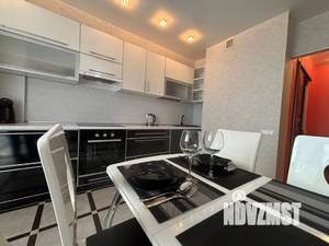 1-к квартира, посуточно, 43м2, 17/25 этаж