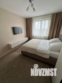 1-к квартира, посуточно, 37м2, 1/1 этаж