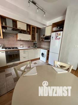 2-к квартира, посуточно, 68м2, 2/5 этаж