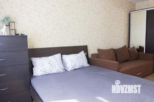 1-к квартира, посуточно, 50м2, 1/1 этаж