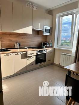 1-к квартира, посуточно, 42м2, 4/25 этаж