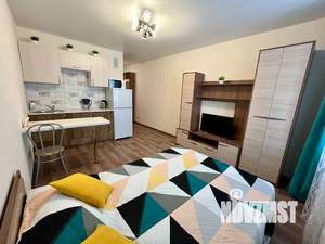 Студия квартира, посуточно, 25м2, 9/22 этаж