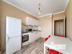 1-к квартира, посуточно, 37м2, 1/1 этаж