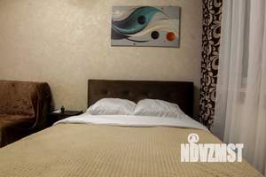 1-к квартира, посуточно, 35м2, 4/18 этаж