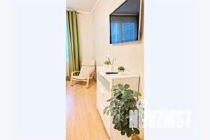 1-к квартира, посуточно, 42м2, 13/16 этаж