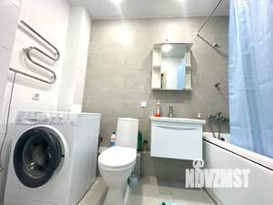 2-к квартира, посуточно, 38м2, 17/25 этаж