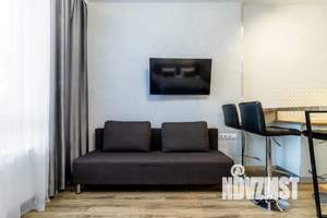 Студия квартира, посуточно, 38м2, 3/12 этаж