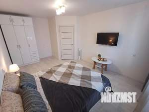 1-к квартира, посуточно, 42м2, 7/10 этаж