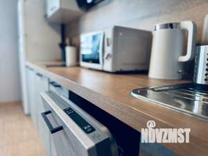 1-к квартира, посуточно, 42м2, 10/18 этаж