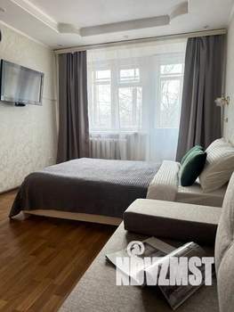 1-к квартира, посуточно, 32м2, 4/5 этаж