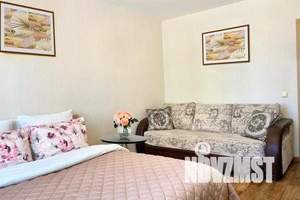 1-к квартира, посуточно, 42м2, 3/17 этаж