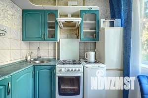 1-к квартира, посуточно, 35м2, 4/9 этаж