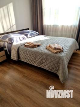 1-к квартира, посуточно, 38м2, 2/18 этаж