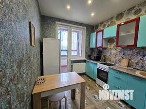 1-к квартира, посуточно, 35м2, 4/25 этаж
