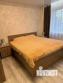 Студия квартира, посуточно, 38м2, 1/17 этаж