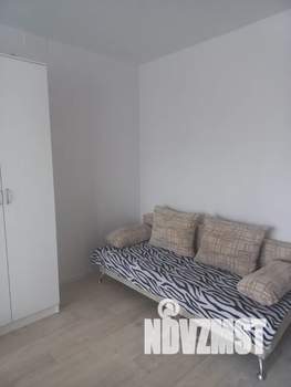 1-к квартира, посуточно, 35м2, 4/10 этаж