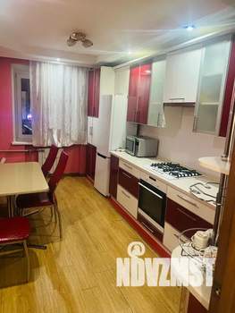 3-к квартира, посуточно, 80м2, 1/10 этаж