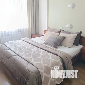 1-к квартира, посуточно, 75м2, 1/1 этаж