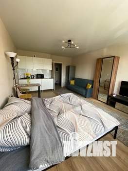 Студия квартира, посуточно, 28м2, 3/10 этаж