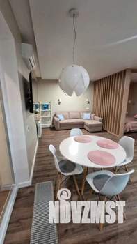 1-к квартира, посуточно, 53м2, 1/1 этаж