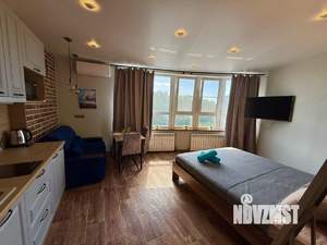 Студия квартира, посуточно, 40м2, 3/19 этаж