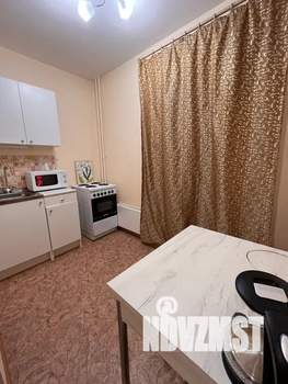 1-к квартира, посуточно, 33м2, 7/10 этаж