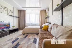 1-к квартира, посуточно, 43м2, 7/10 этаж
