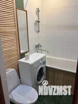 Студия квартира, посуточно, 33м2, 5/5 этаж