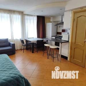 1-к квартира, посуточно, 50м2, 1/1 этаж
